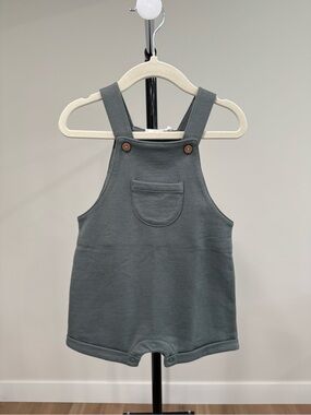NWT City Mouse Infant Knit Shortalls Overalls Steel Gray, Size 9-12 Months